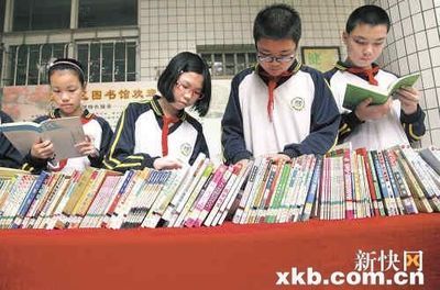 读书日 让孩子走进图书馆_新闻中心_新浪网
