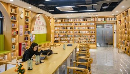 主题教育进行时 | 荔湾区白鹤洞街道:"六汇"惠民服务 托幼敬老扶困